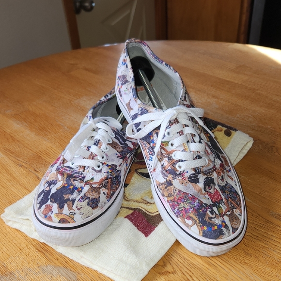 Vans Shoes - ASPCA Vans Off The Wall Tennis Shoes